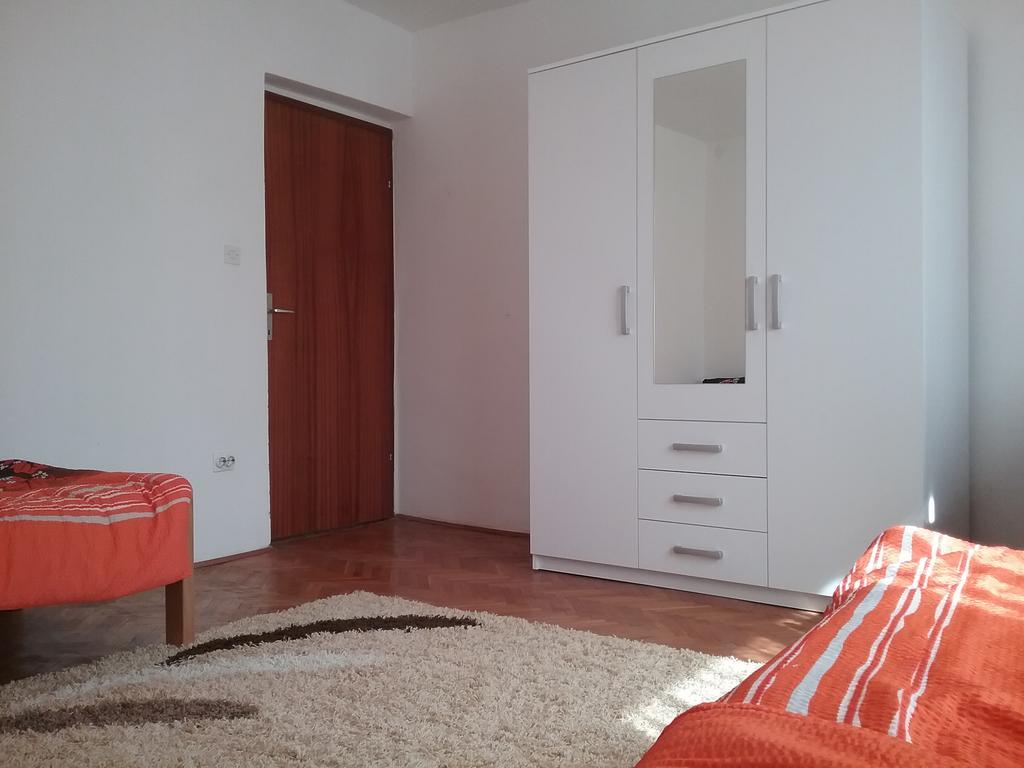Apartment Mirjana Fažana Esterno foto